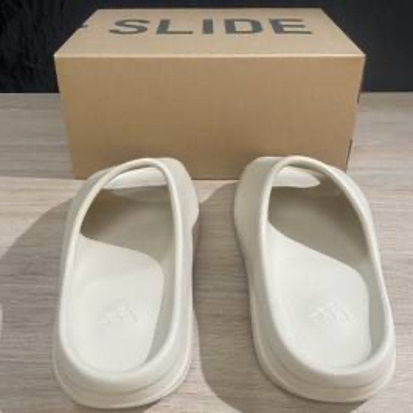 Yeezy Slide - Bone - Picture 6 of 6